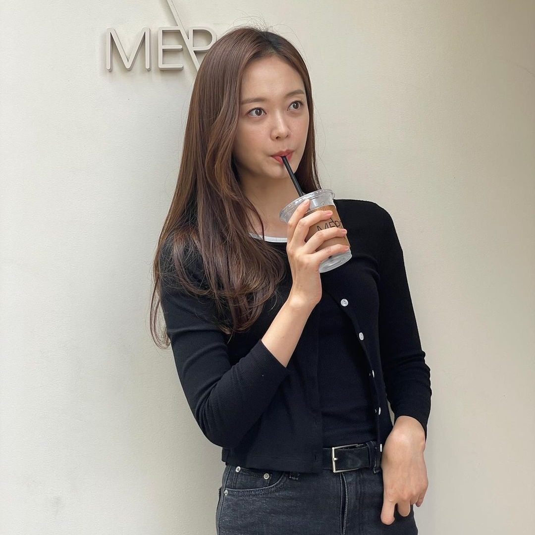 Recent activity shot of Jeon Somin