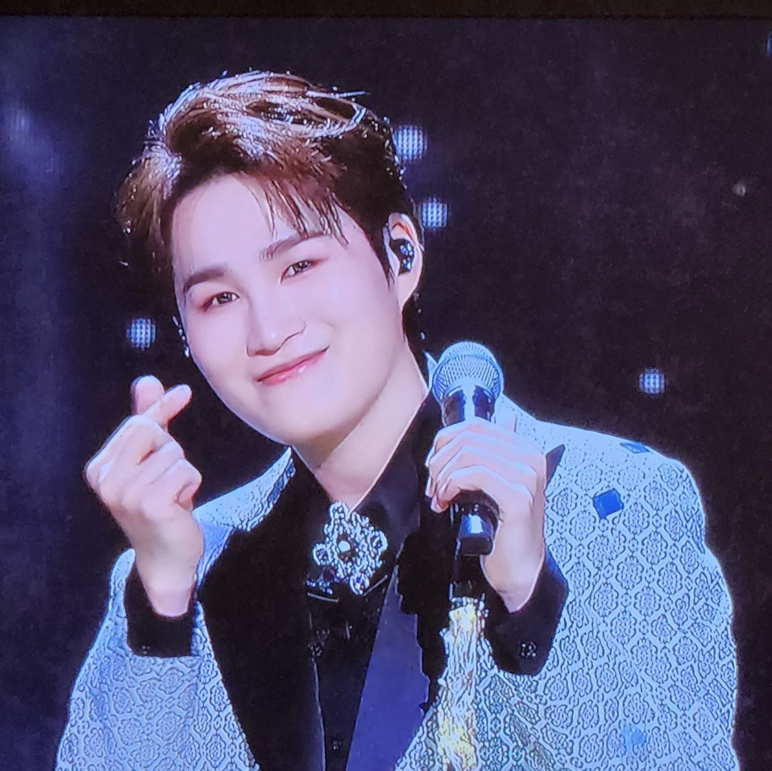 Behind-the-scenes cut of Kim Heejae