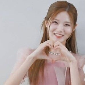 Behind-the-scenes cut of Bae Ahyeon