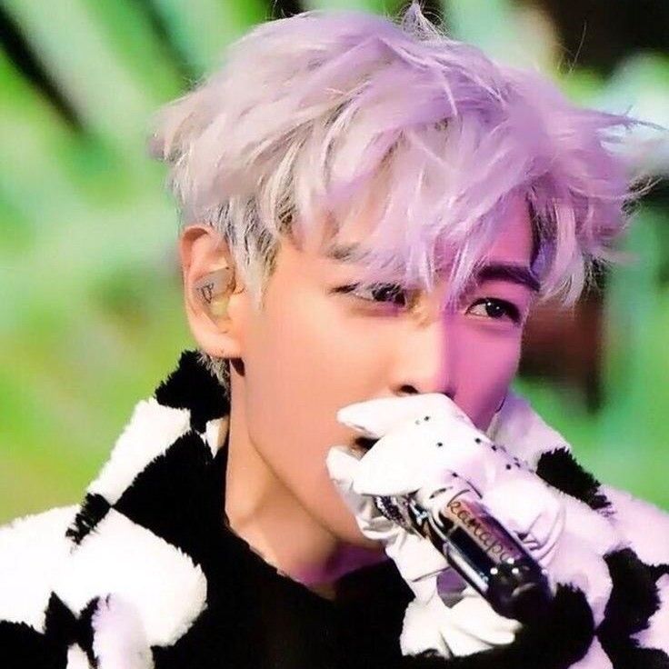 Behind-the-scenes cut of T.O.P