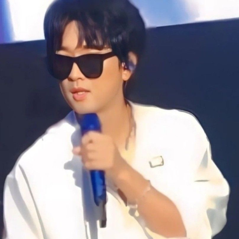 Behind-the-scenes cut of Bak Changgeun