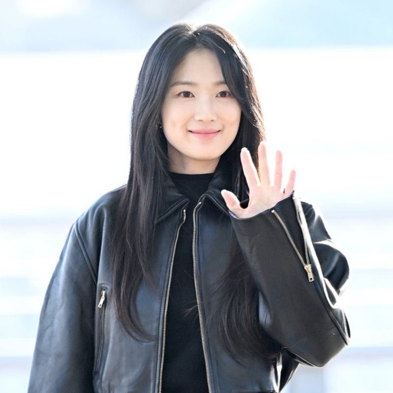 Recent activity shot of Kim Hyeyoon