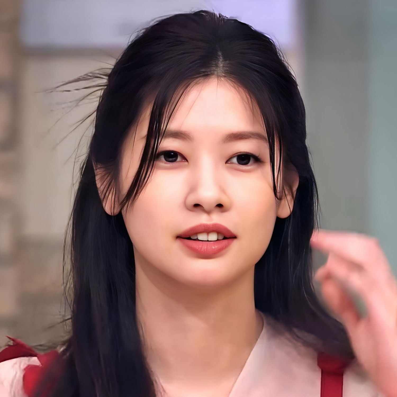 Behind-the-scenes cut of Jung Somin