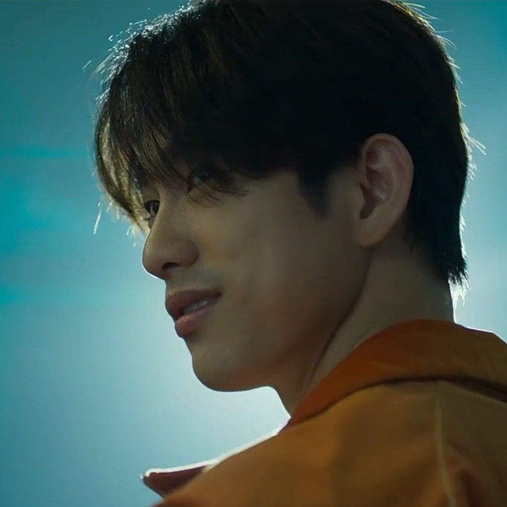 Latest photo of Park Jinyoung