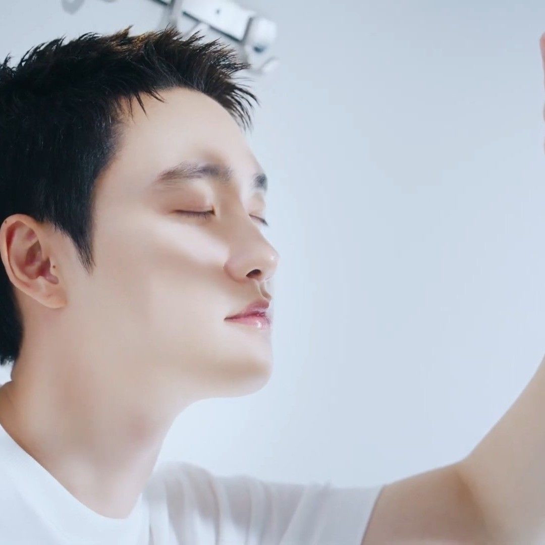 A moment captured by a fan of Doh Kyungsoo (D.O.)