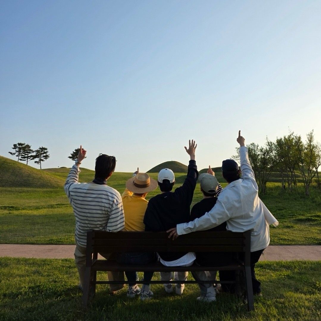 A moment captured by a fan of Lee Dongwook