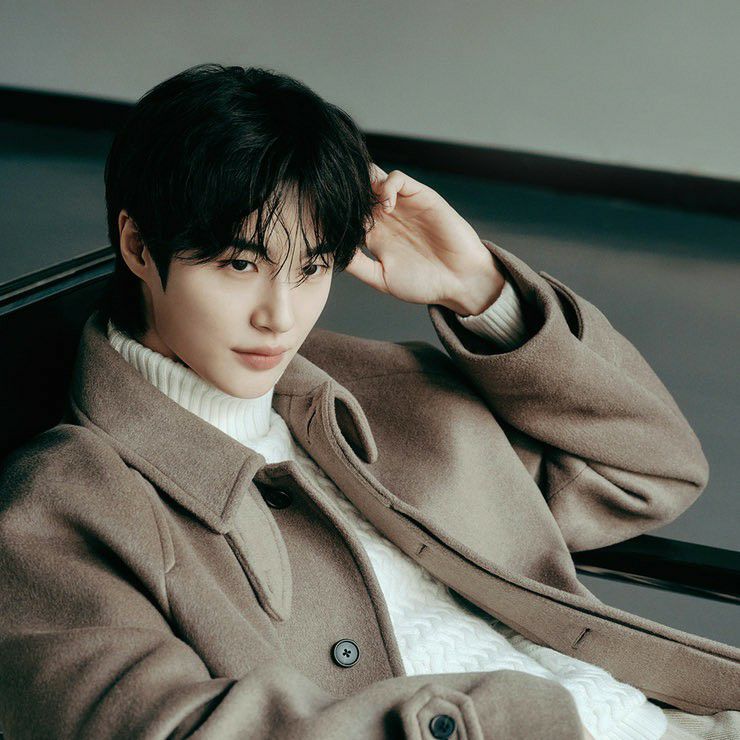 변우석 최근 활동샷