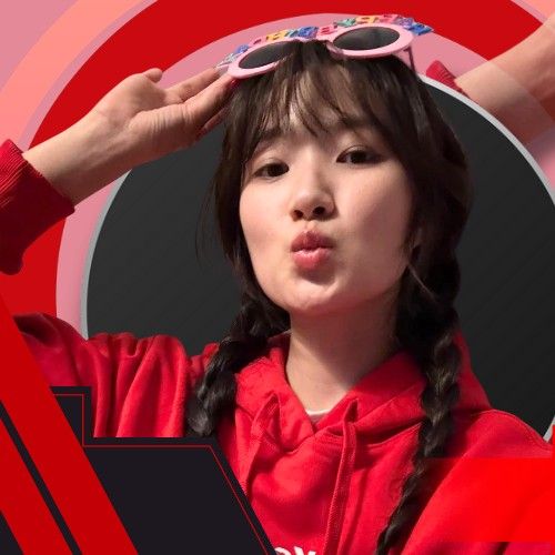 Recent activity shot of Kim Hyeyoon