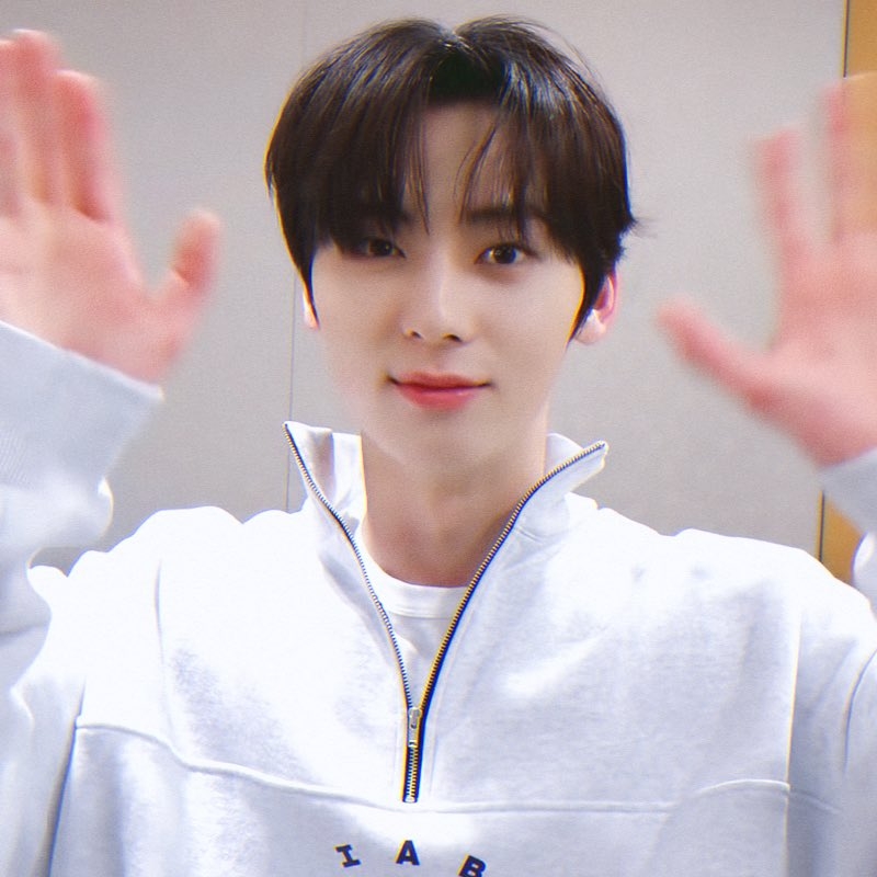 Latest photo of Hwang Minhyun