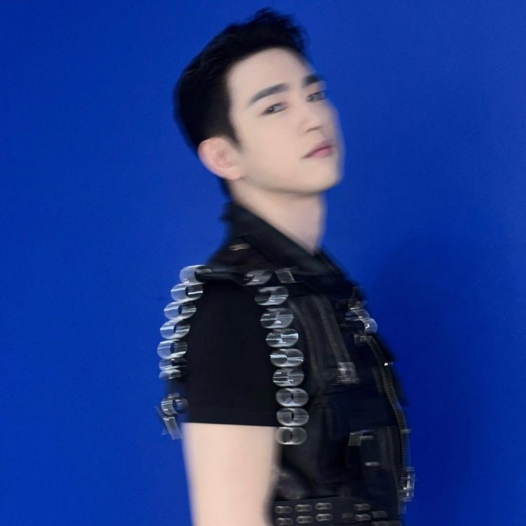 Latest photo of Park Jinyoung