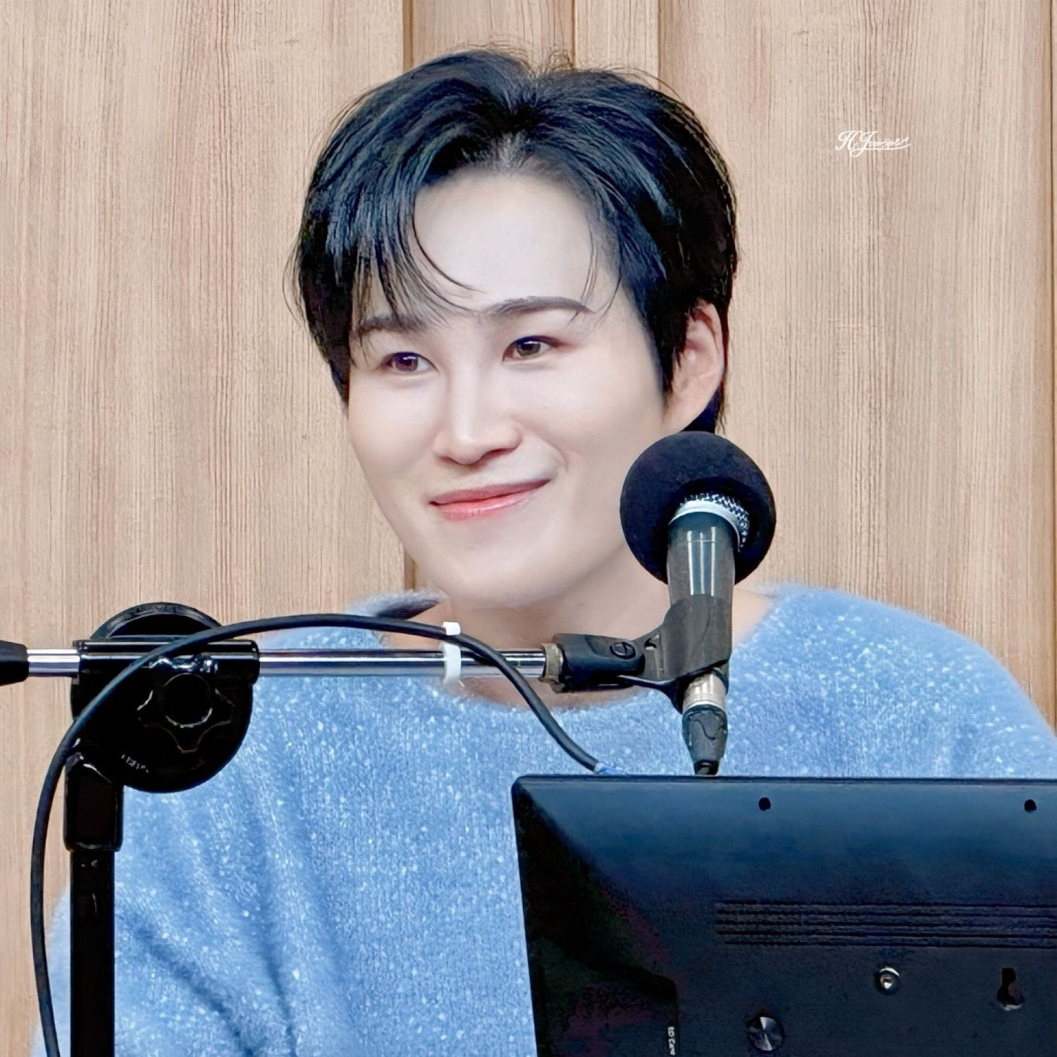 Cuplikan di balik layar dari Kim Heejae