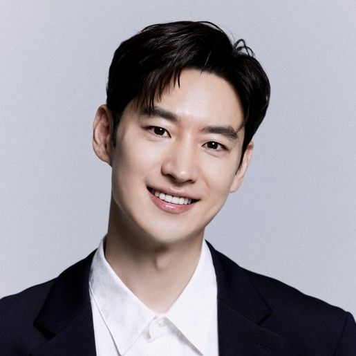 Recent activity shot of Lee Jaehoon