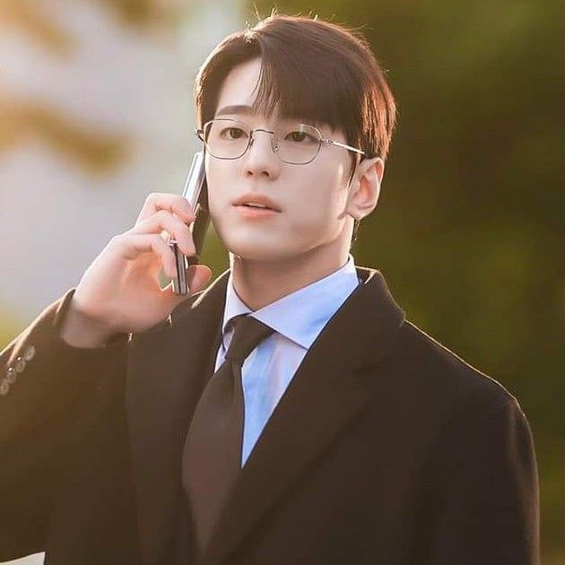 A moment captured by a fan of Kim Minkyu