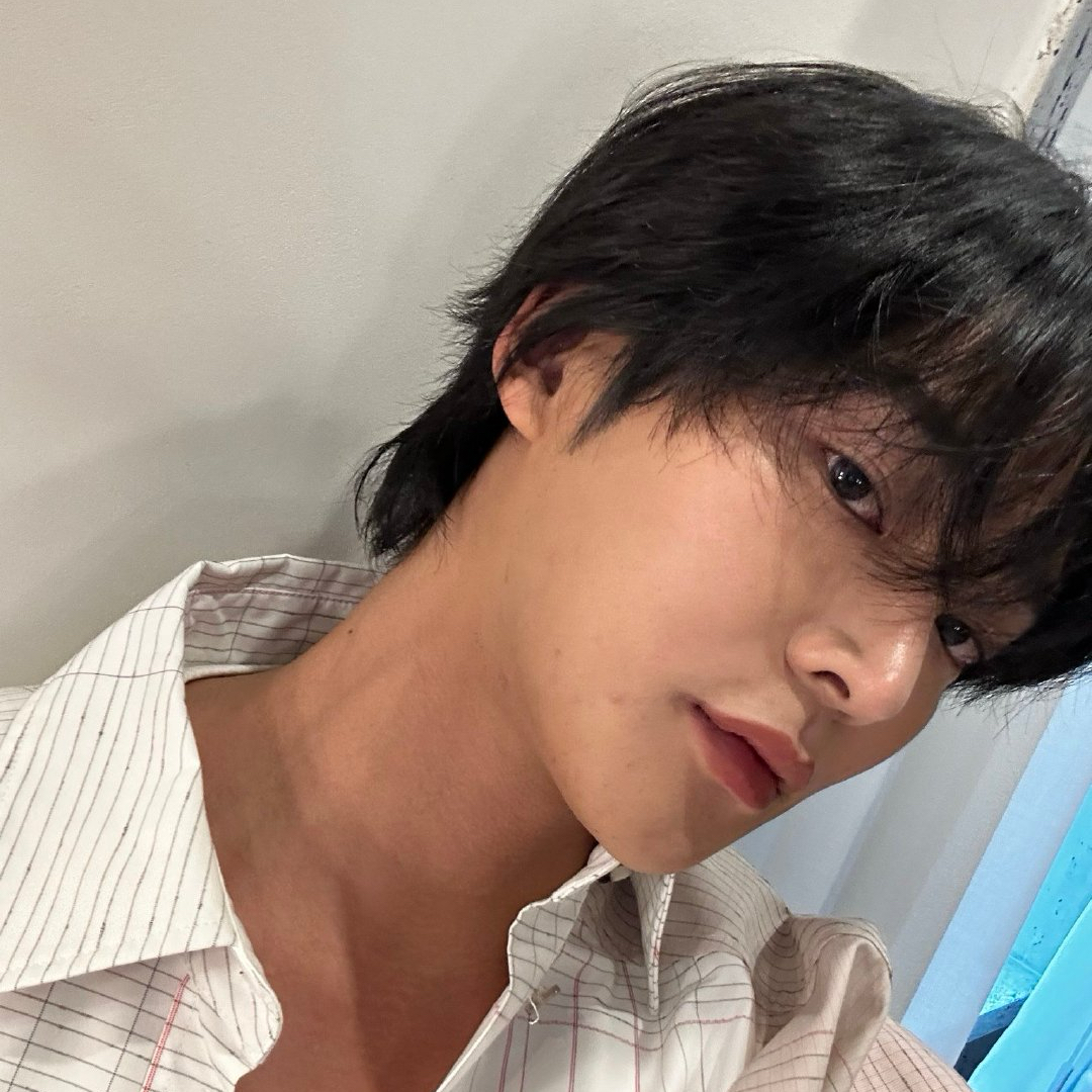 로운 최근 활동샷