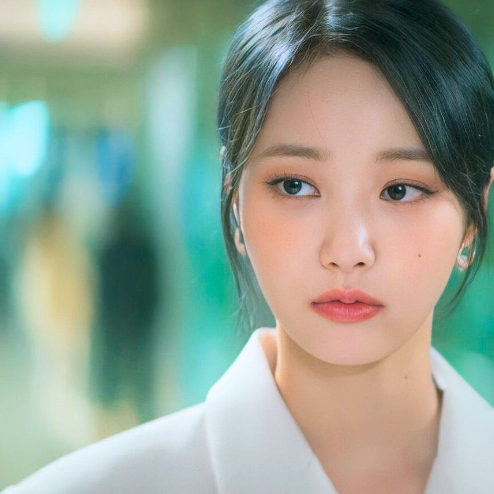 A moment captured by a fan of Yeonwoo