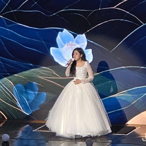 粉絲拍下的金泰延瞬間