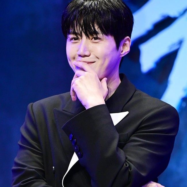 Momen yang diabadikan oleh penggemar Kim Seonho