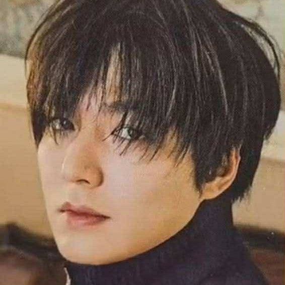 粉絲拍下的李敏鎬瞬間