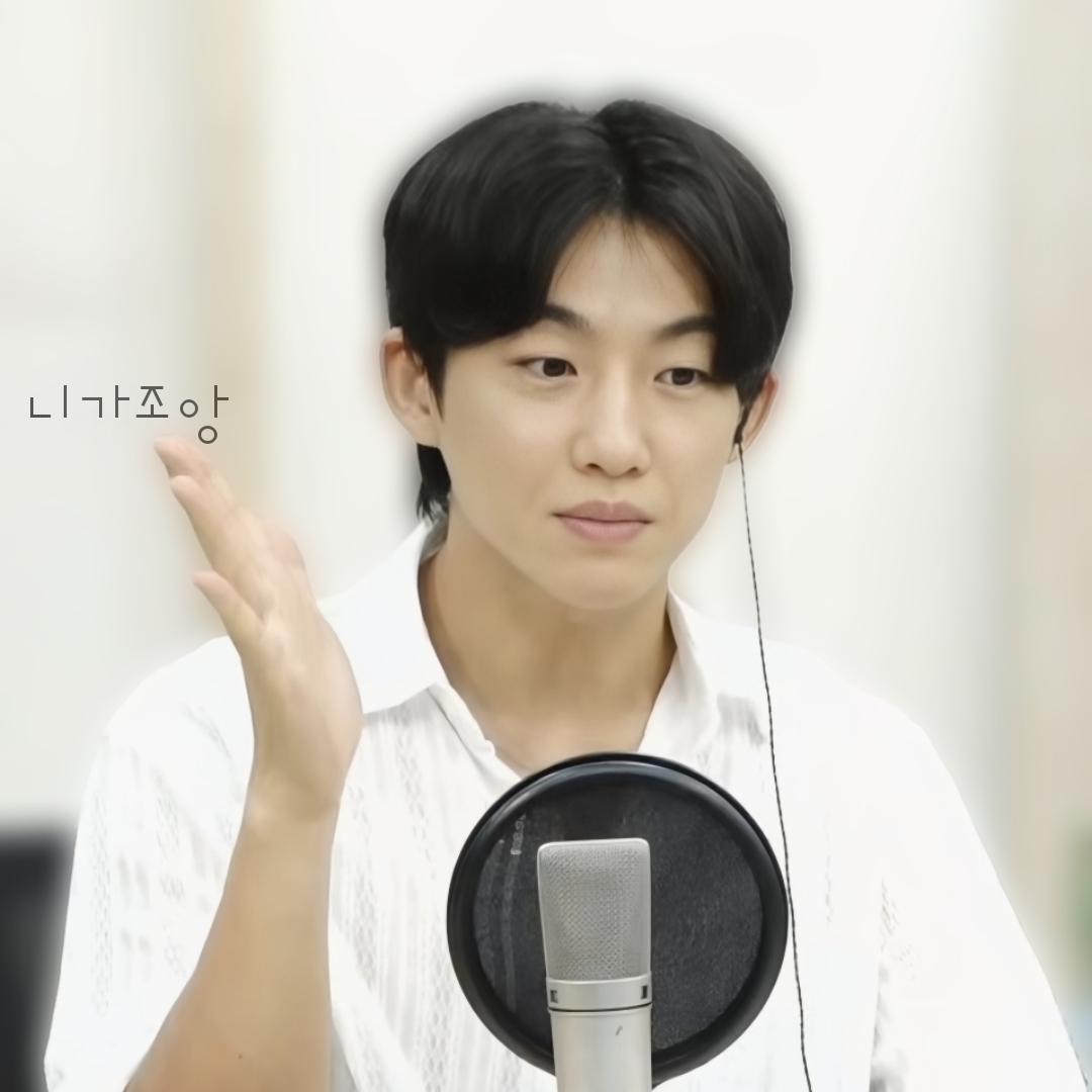 Behind-the-scenes cut of Shin Seungtae