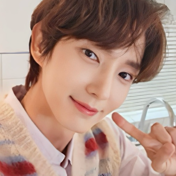 Latest photo of Lee Joongi