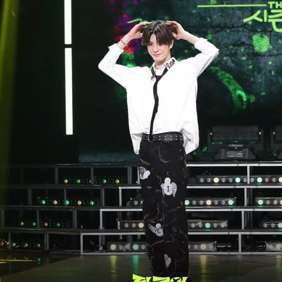 Cuplikan di balik layar dari Jeong Dongwon