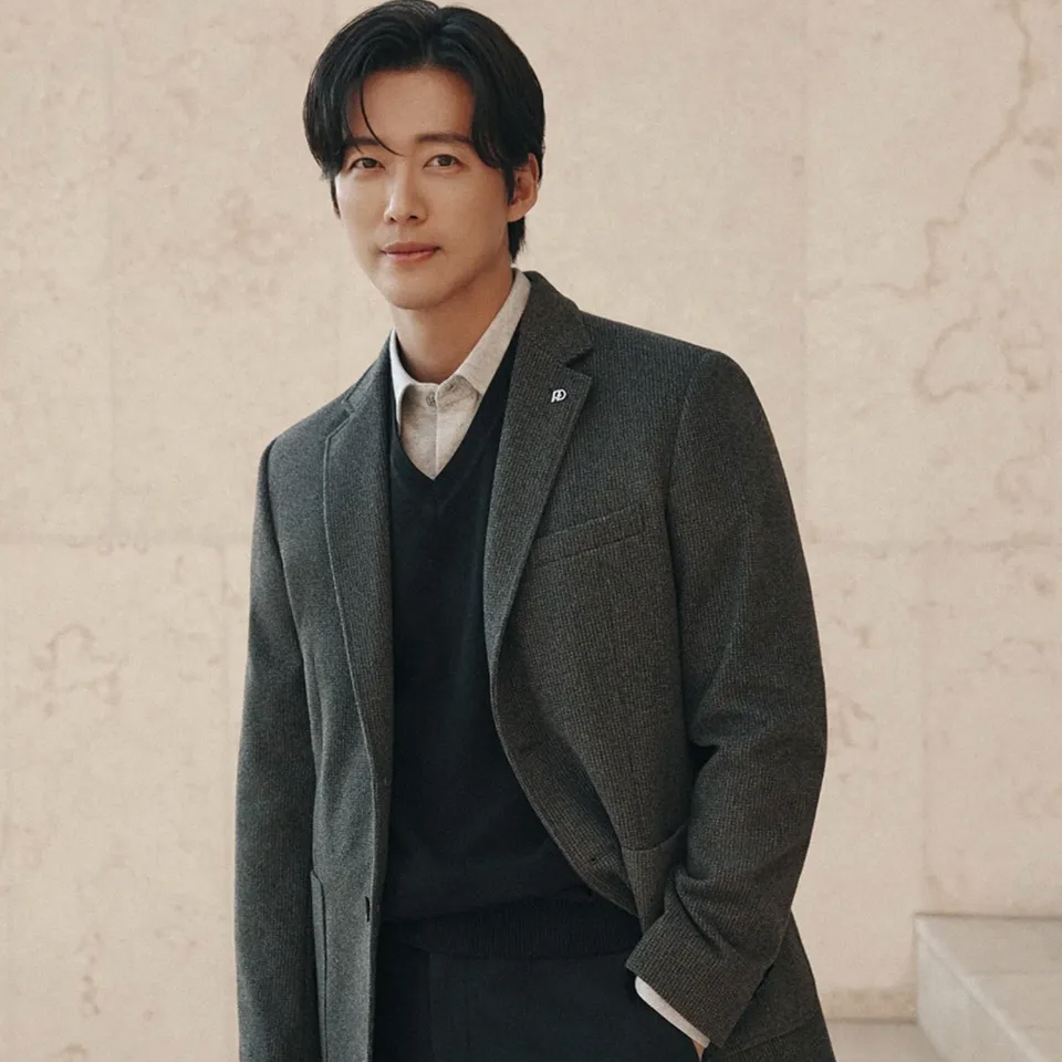 Latest photo of Namkoong Min