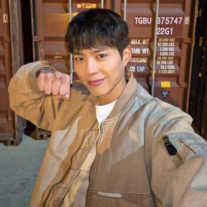 Latest photo of Park Bogum