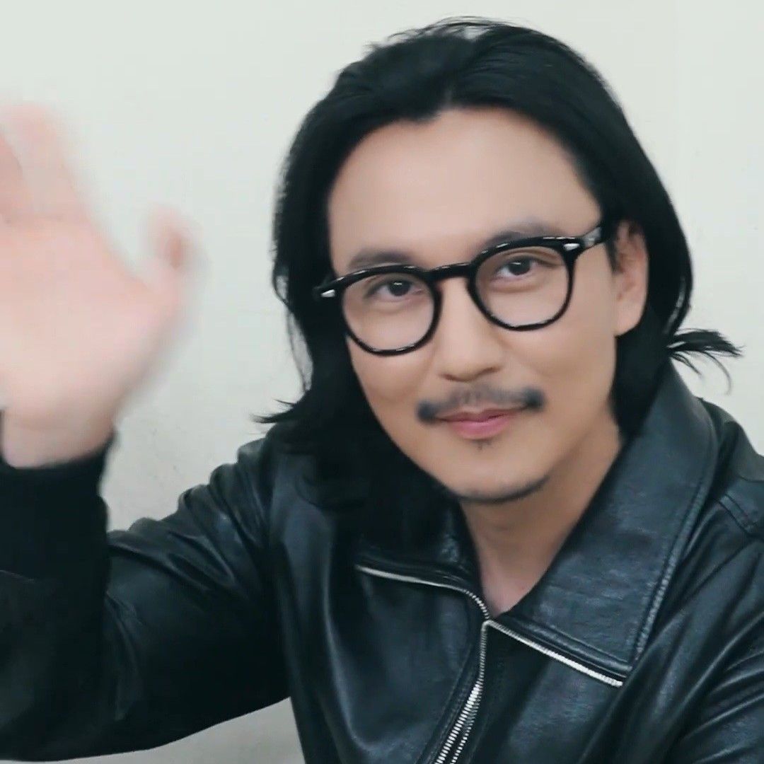 Behind-the-scenes cut of Kim Namgil