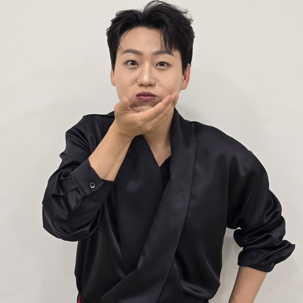 Recent activity shot of Min Soohyun