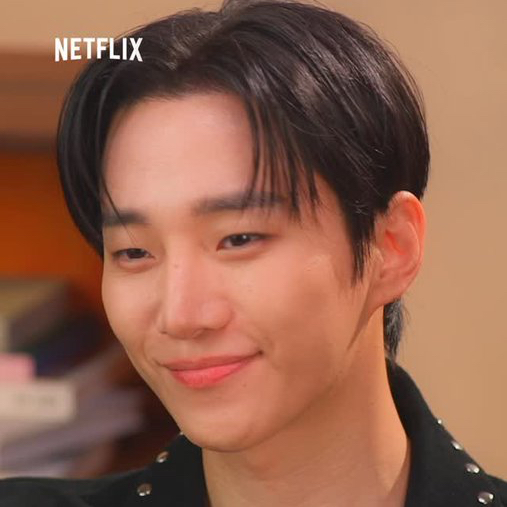 イ・ジュノの最近の活動ショット