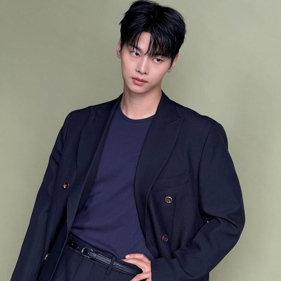 Recent activity shot of Cha Hakyeon (N)