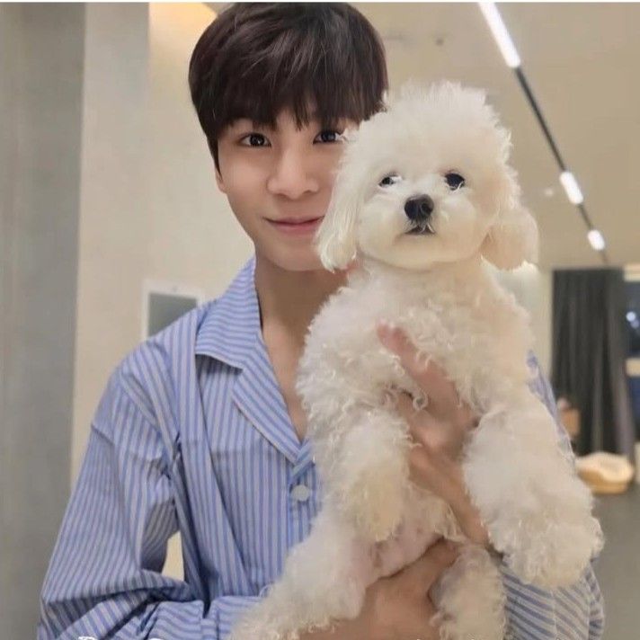 Behind-the-scenes cut of Jeong Dongwon