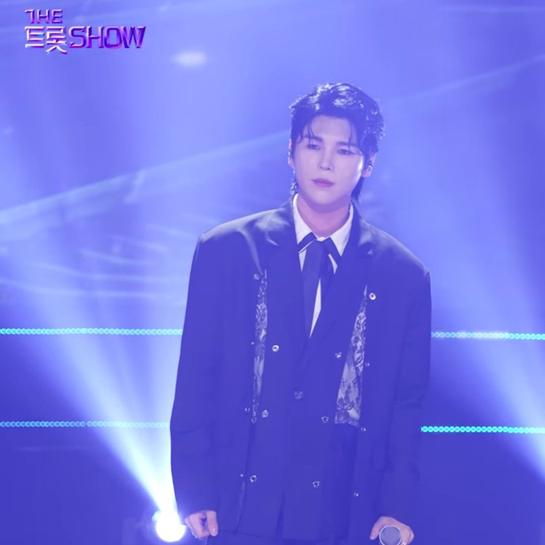 Behind-the-scenes cut of Kim Junsu (1991)