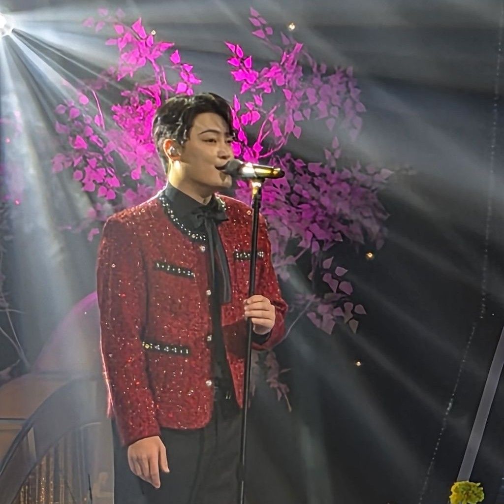 Behind-the-scenes cut of Kim Kyungmin