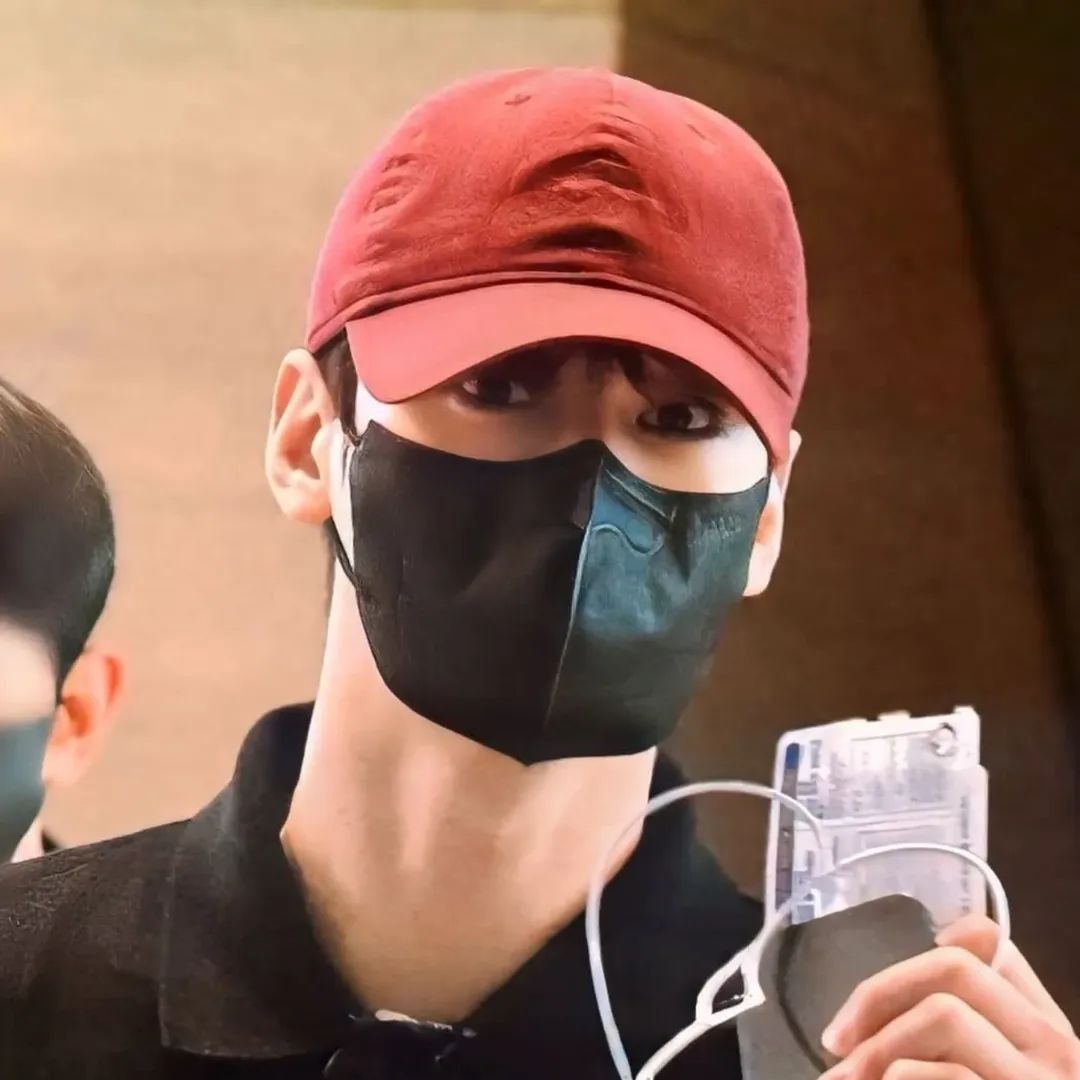 Latest photo of Cha Eunwoo