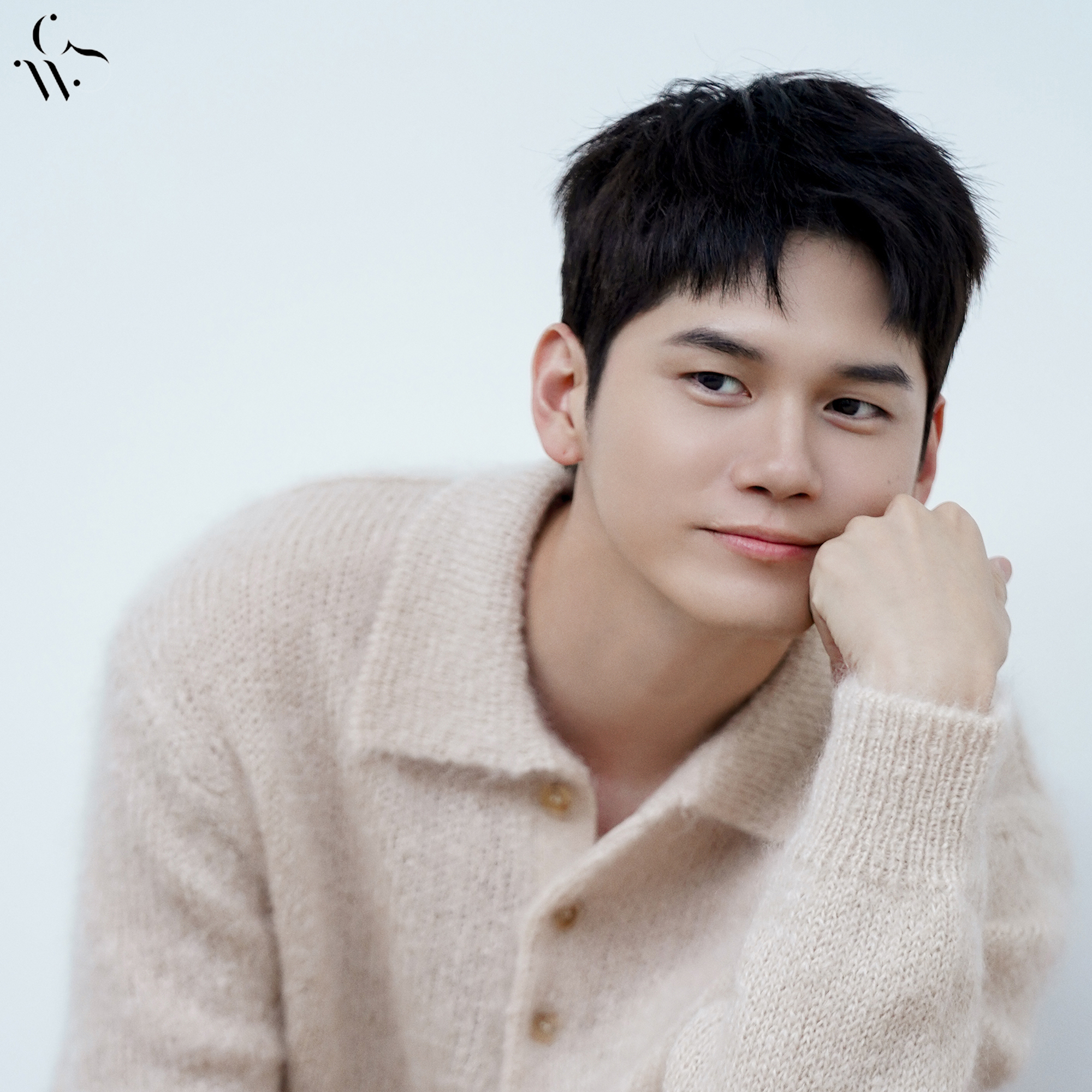 オン・ソンウの最近の活動ショット