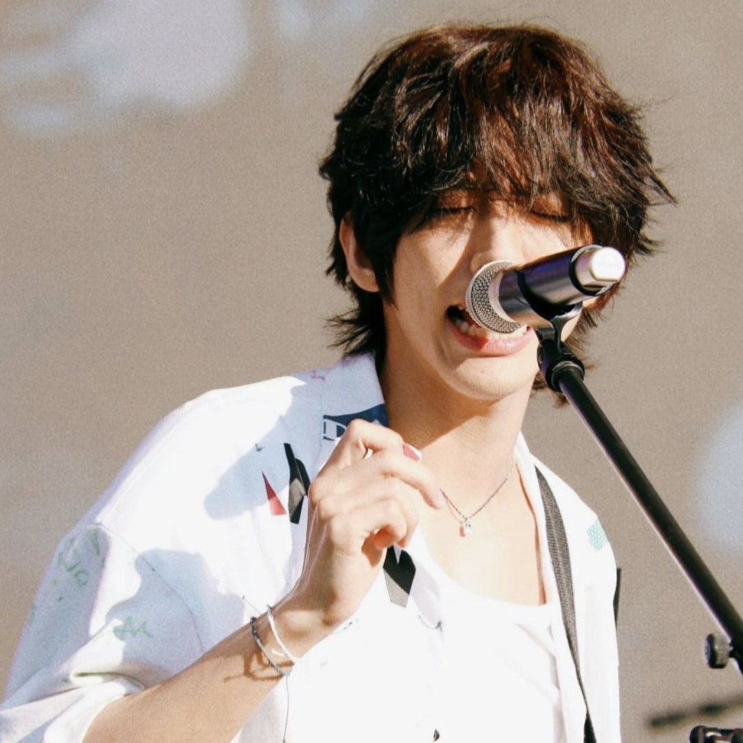 Behind-the-scenes cut of Lee Seungyoon