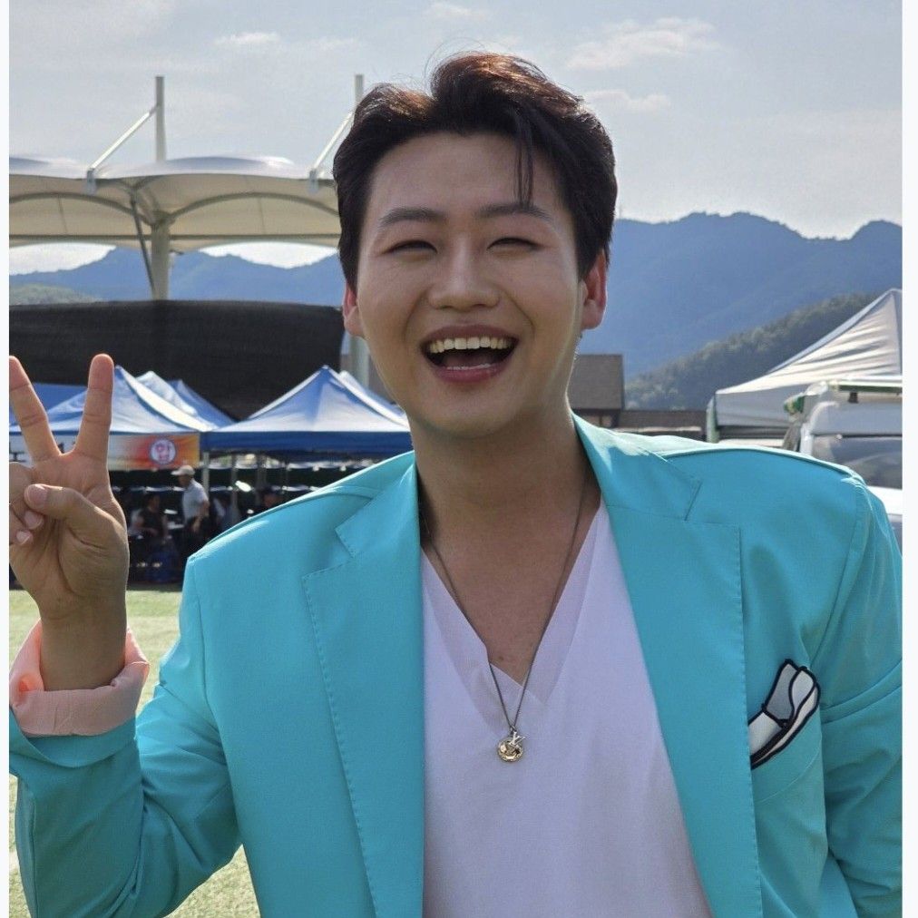 Recent activity shot of Min Soohyun