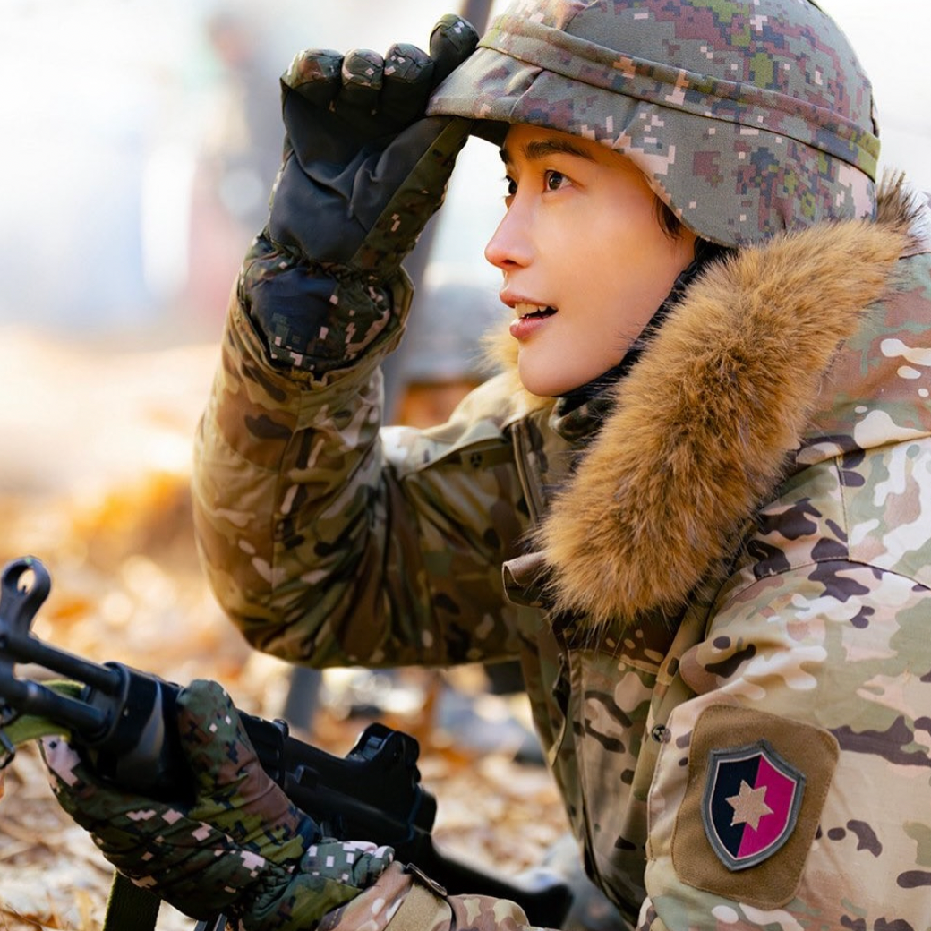 Recent activity shot of Lee Jongsuk