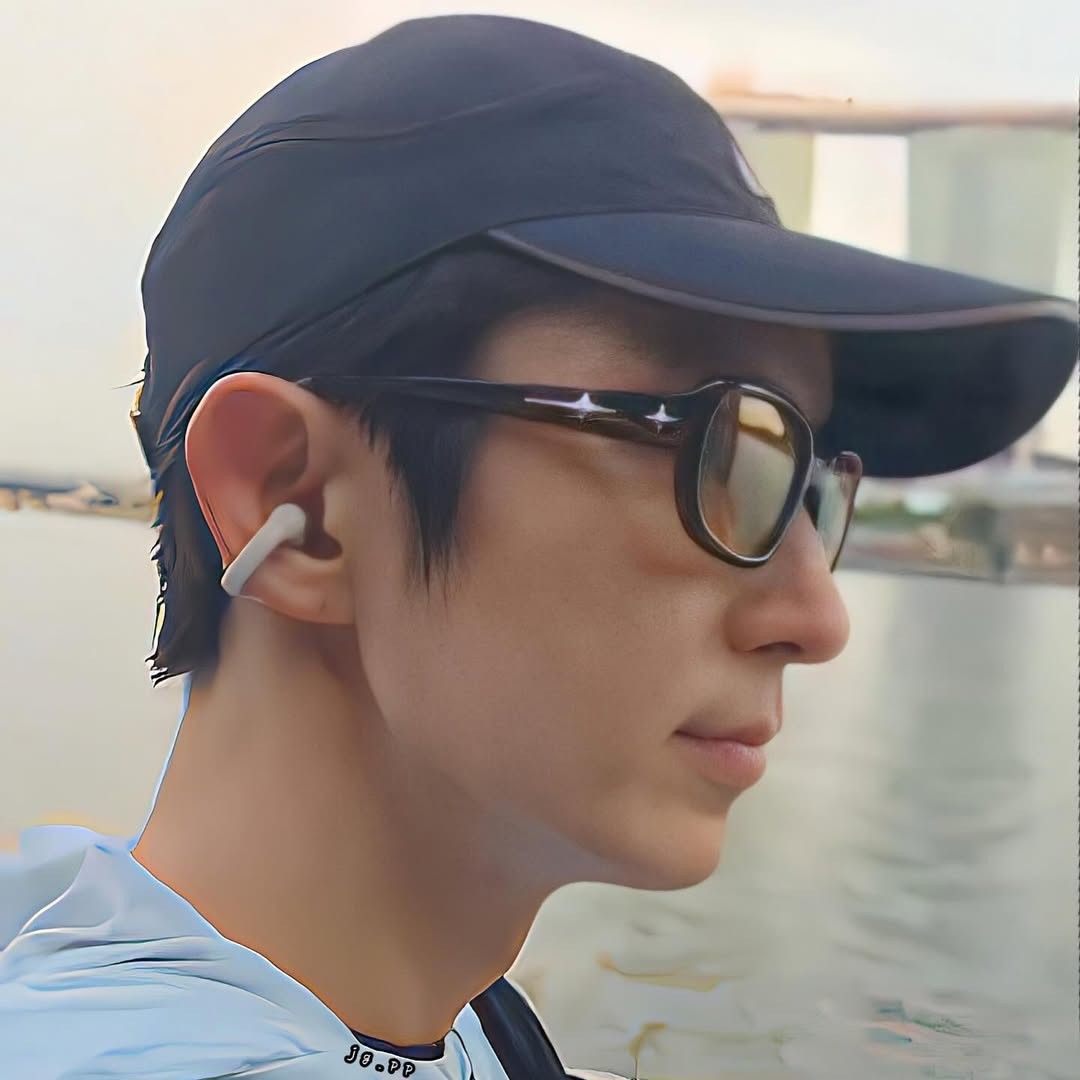 Recent activity shot of Lee Joongi