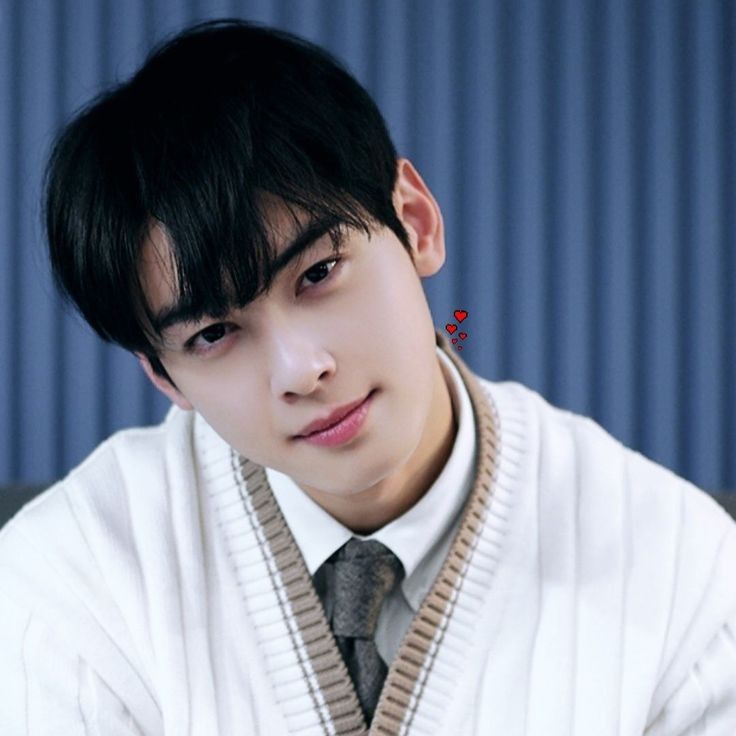 A moment captured by a fan of Cha Eunwoo