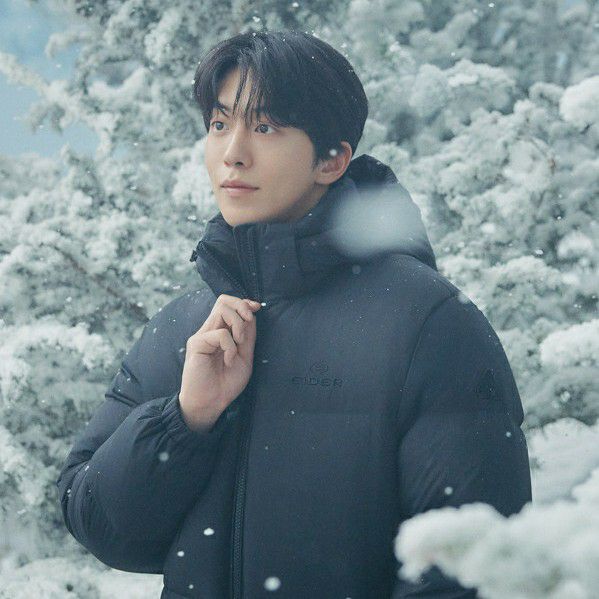 Behind-the-scenes cut of Nam Joohyuk