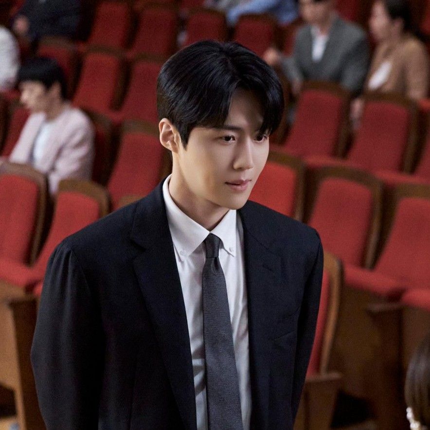 A moment captured by a fan of Kim Seonho