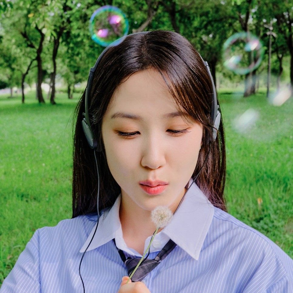 A moment captured by a fan of Park Eunbin