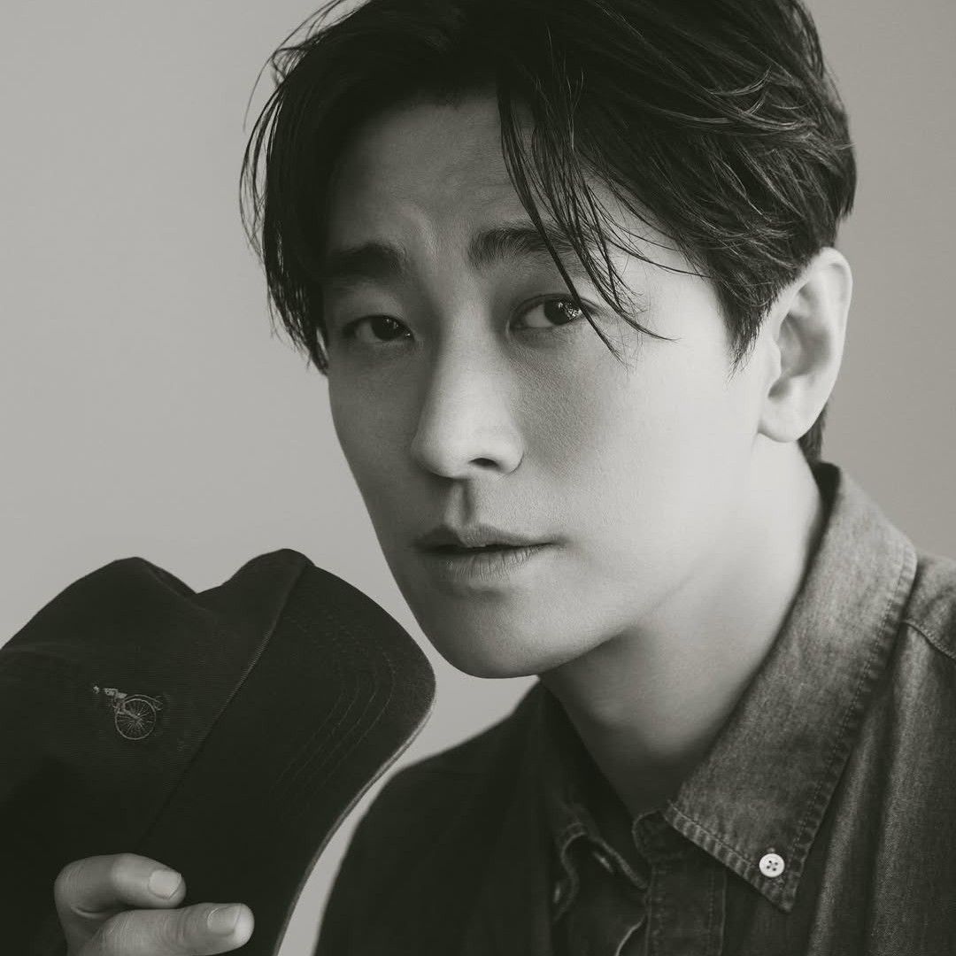 Behind-the-scenes cut of Joo Jihoon