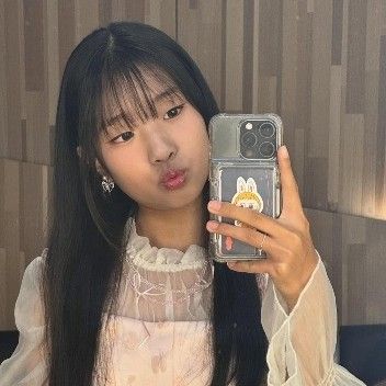 Latest photo of Bin Yeseo