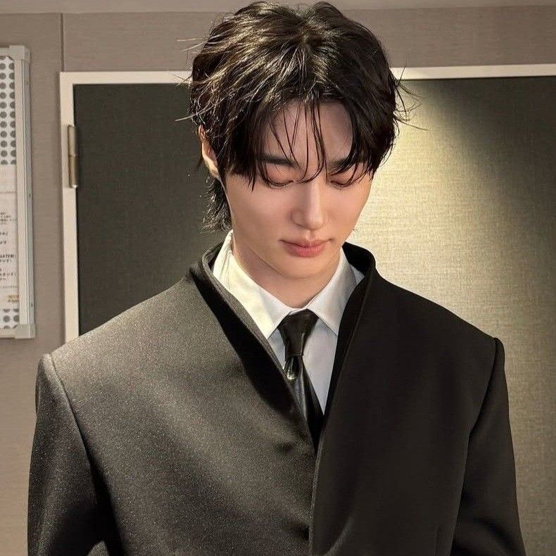 Recent activity shot of Byeon Wooseok