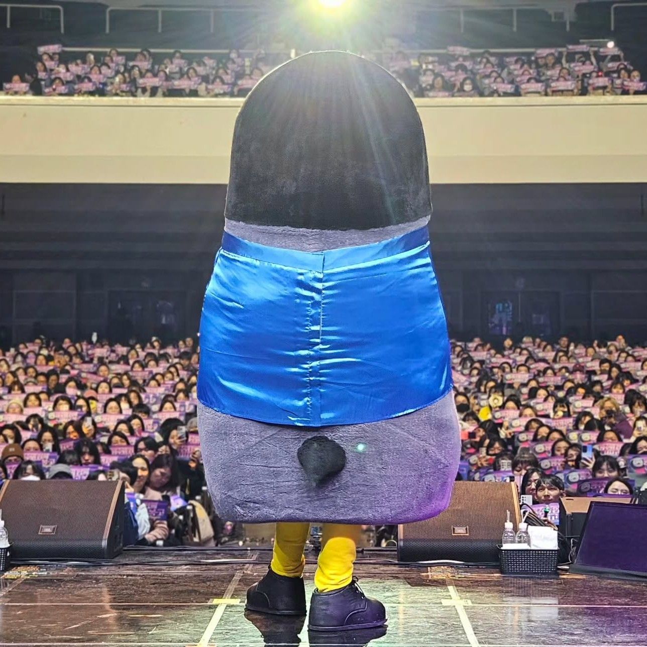 朋秀的最新照片