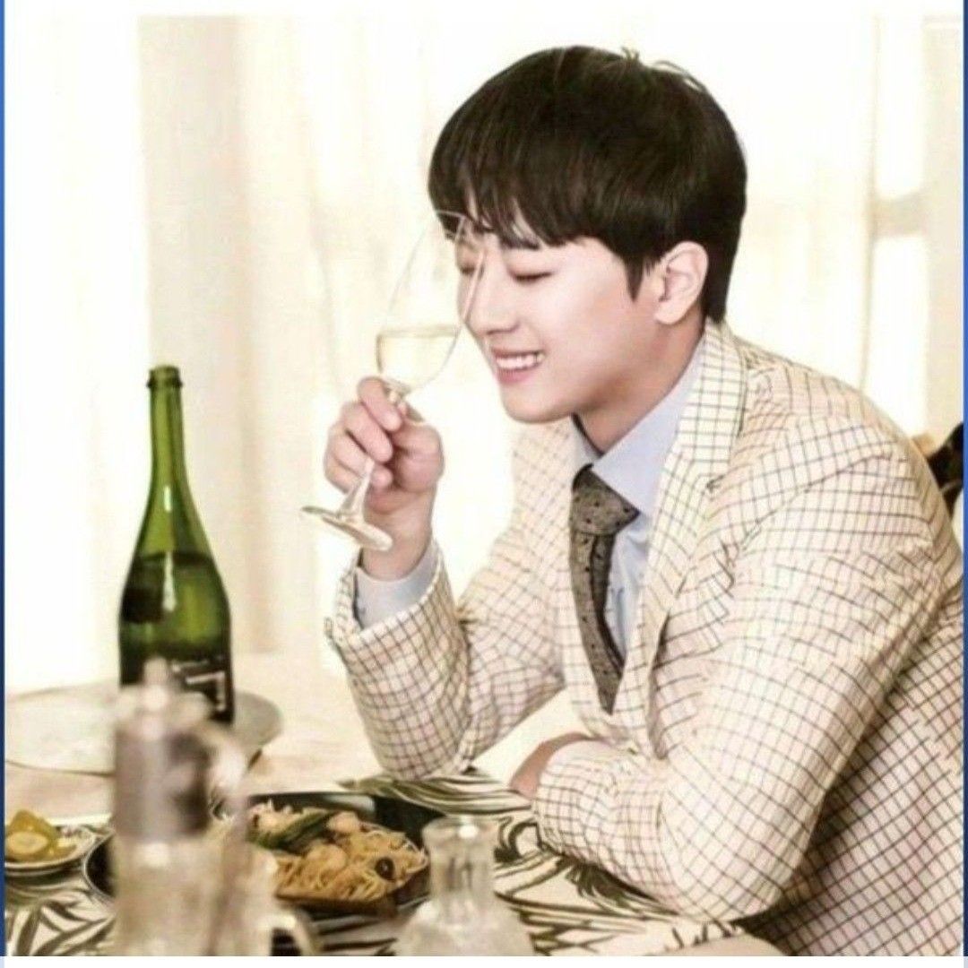 Foto terbaru dari Lee Chanwon