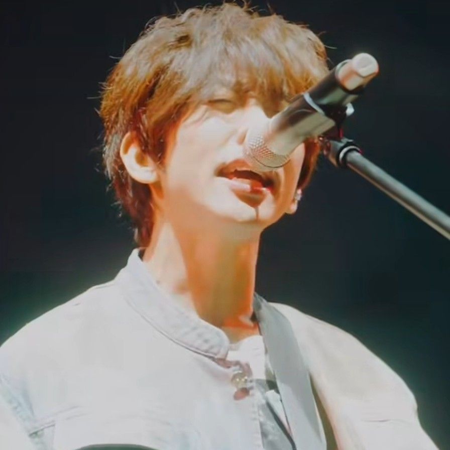 Behind-the-scenes cut of Lee Seungyoon